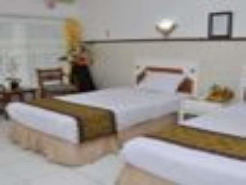 Hotel Tanjung Surabaya Exterior foto