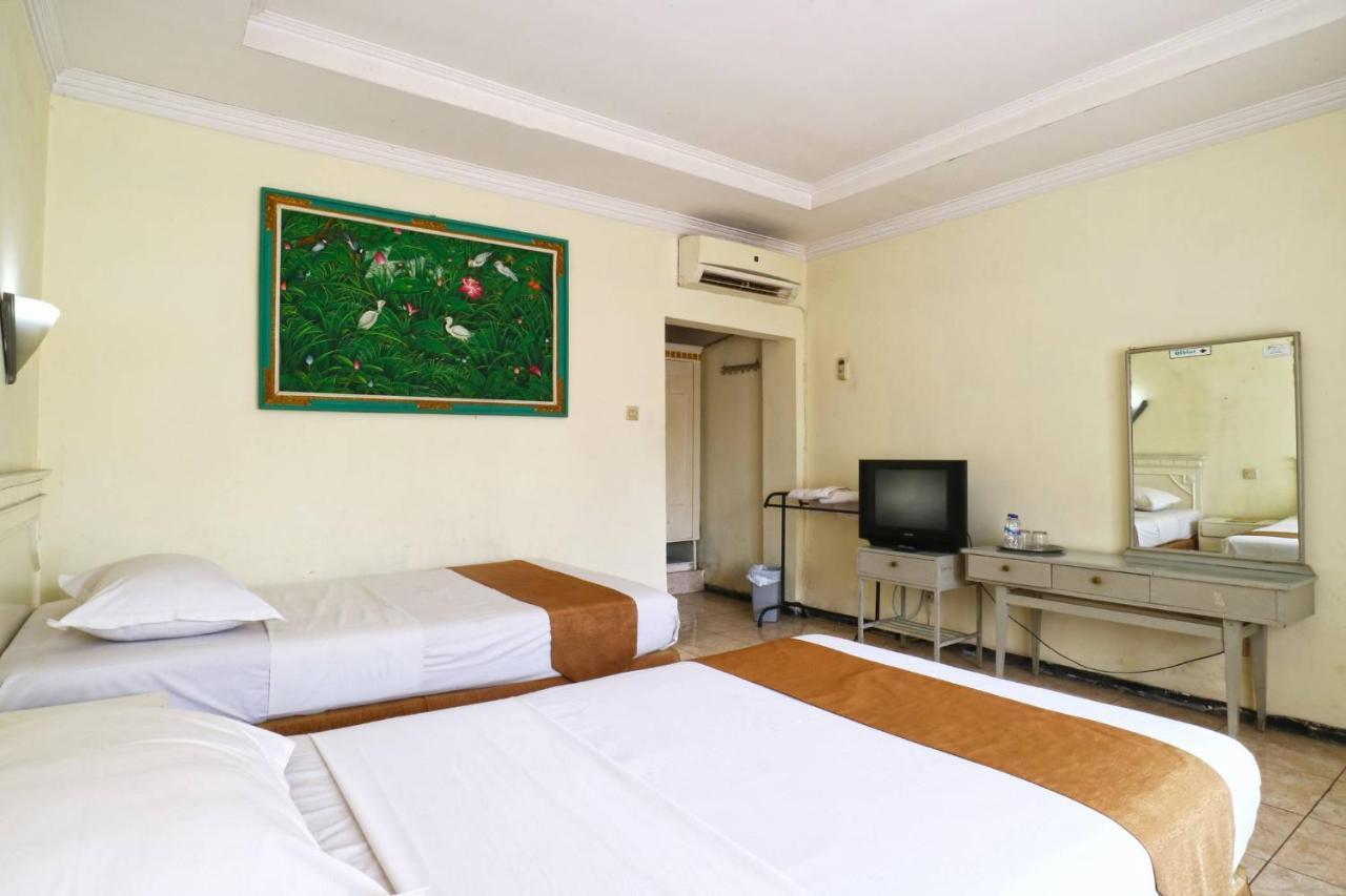 Hotel Tanjung Surabaya Exterior foto