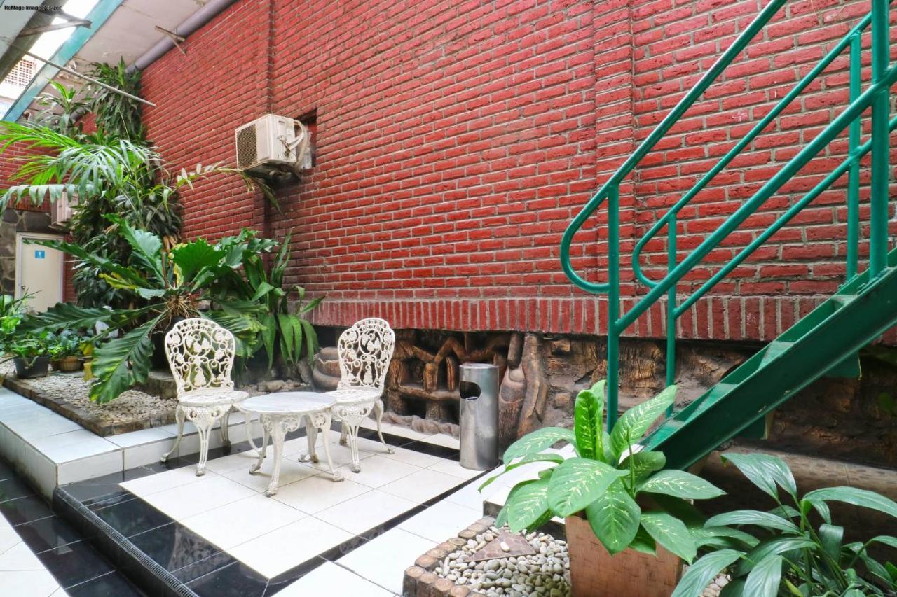 Hotel Tanjung Surabaya Exterior foto