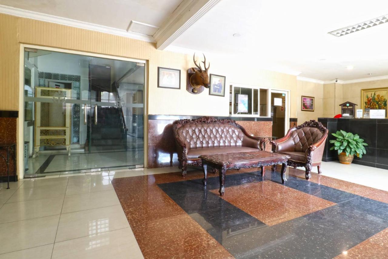 Hotel Tanjung Surabaya Exterior foto