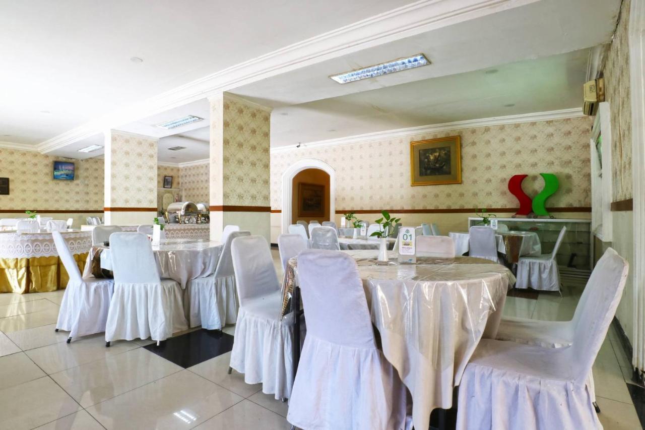 Hotel Tanjung Surabaya Exterior foto