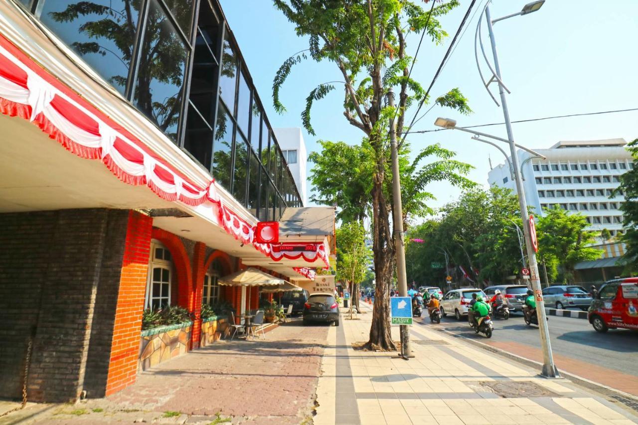 Hotel Tanjung Surabaya Exterior foto